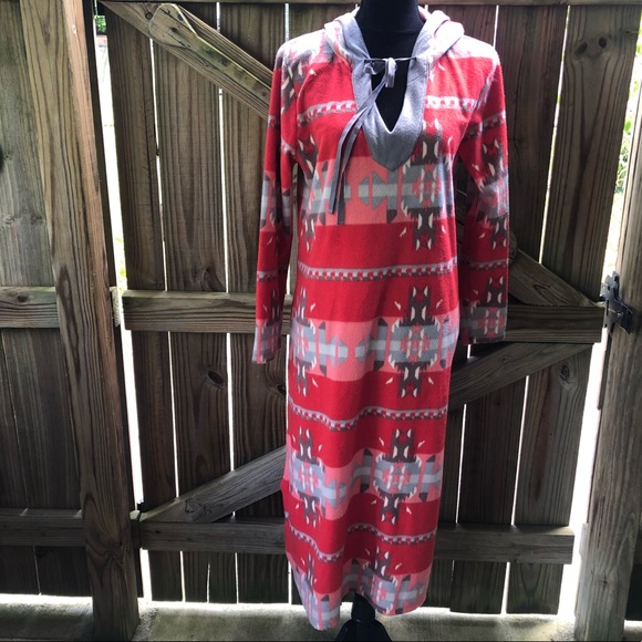 Ellen Tracy Red & Gray Aztec Print Hooded Soft Fleece Nightgown Robe Size M - Picture 4 of 13